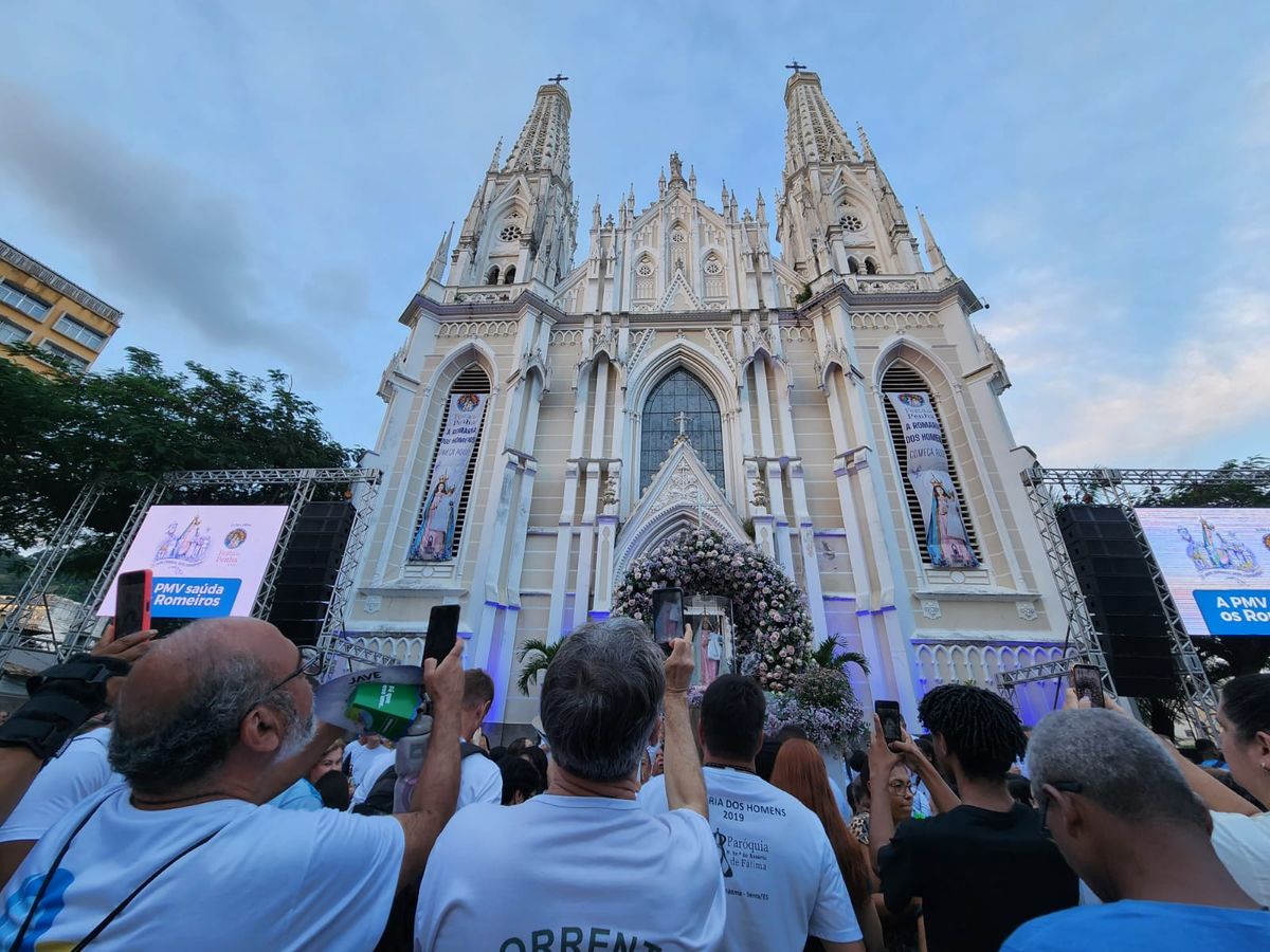 Concentração da Romaria dos Homens da Festa da Penha 2024  por Concentração da Romaria dos Homens da Festa da Penha 2024 