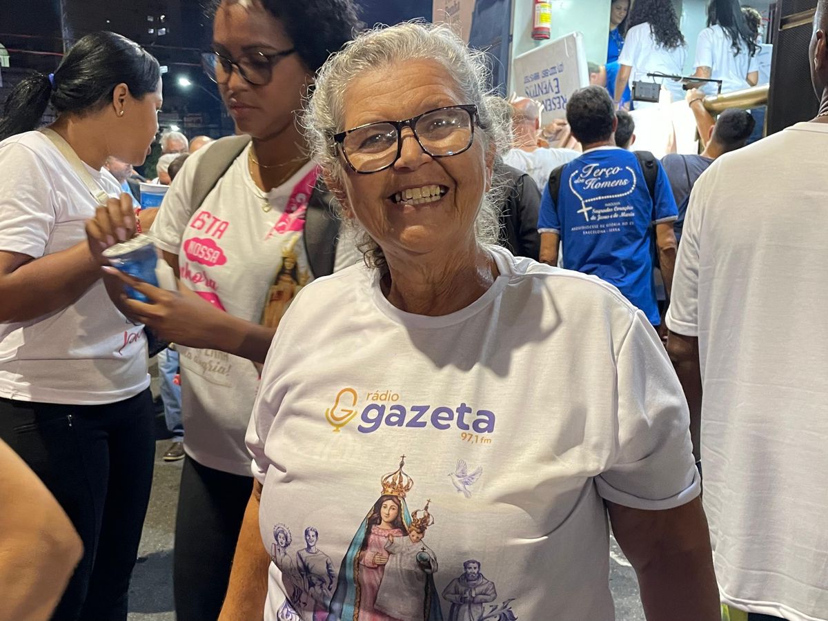 Rosângela Gonzaga foi sorteada na programação da Rádio Gazeta e pôde acompanhar o trio. 