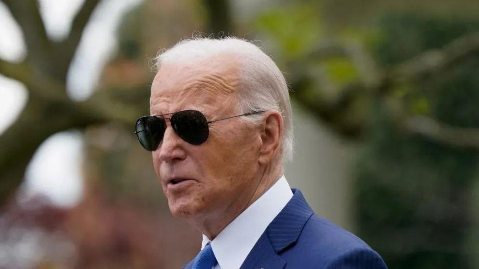 O presidente Joe Biden prometeu um apoio 'firme' dos EUA a Israel em meio a temores de que o Irã possa lançar represálias por um ataque que matou importantes oficiais iranianos