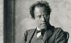 A Orquestra Sinfônica do Espírito Santo (Oses) vai apresentar nos dias 17 e 18 de abril a Sinfonia n° 1 de Gustav Mahler. Em seguida, seguirá para Belo Horizonte, onde apresentará no dia 20, na grandiosa Sala Minas Gerais, o mesmo programa