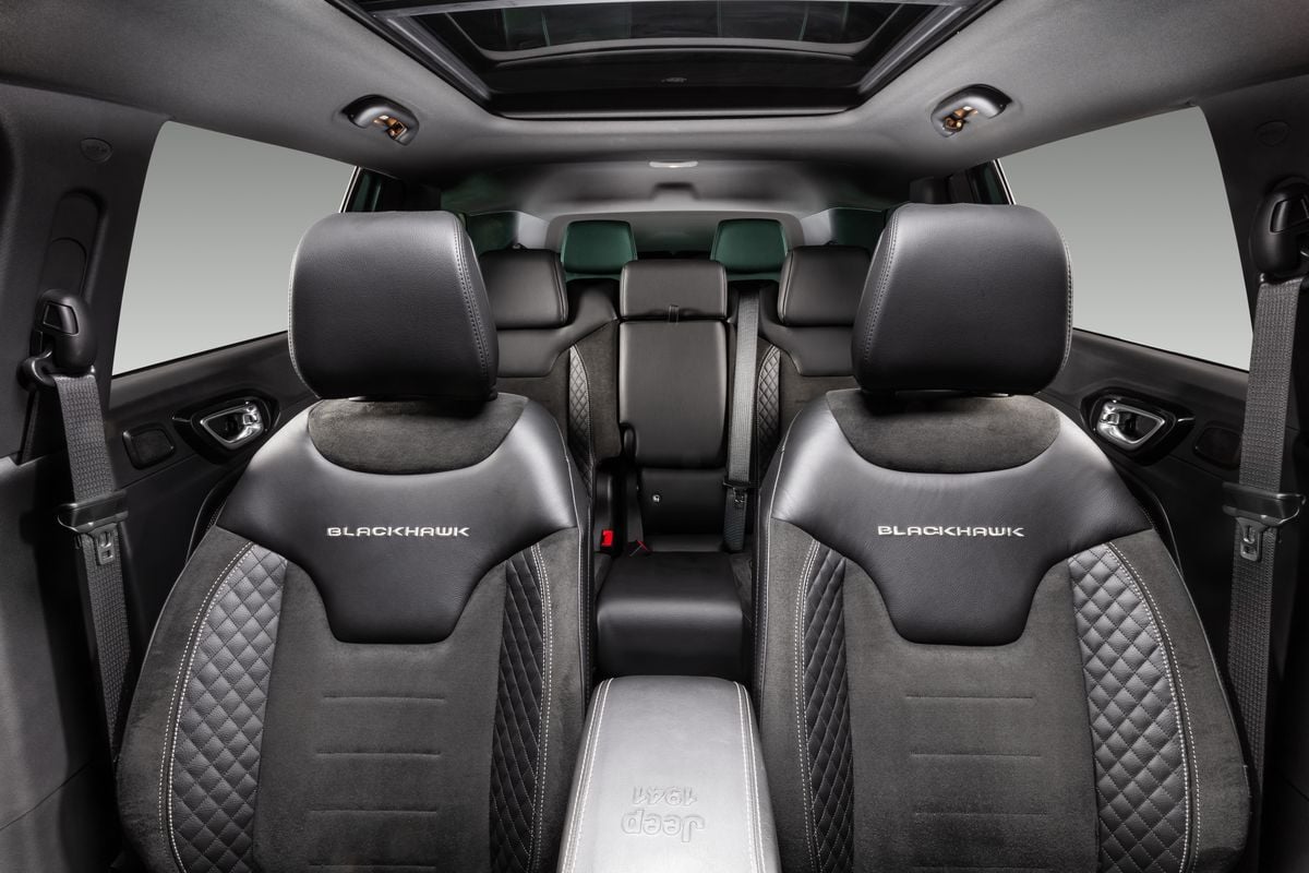 Commander Blackhawk tem sete lugares por Jeep/Divulgação