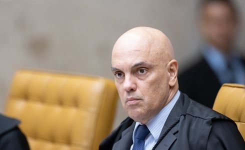 Gravação está relacionada a uso ilegal da Abin para obter informações sobre inquérito no qual o senador Flávio Bolsonaro (PL-RJ) foi investigado por "rachadinha" quando era deputado estadual