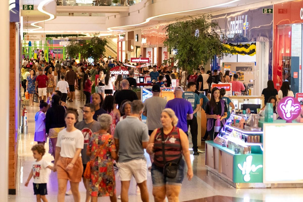 Movimentação no Shopping Vila Velha