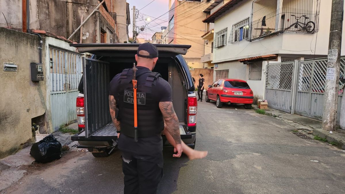 Polícia realiza Operação Lemmy contra o PCV  em Vitória por Divulgação | PCES