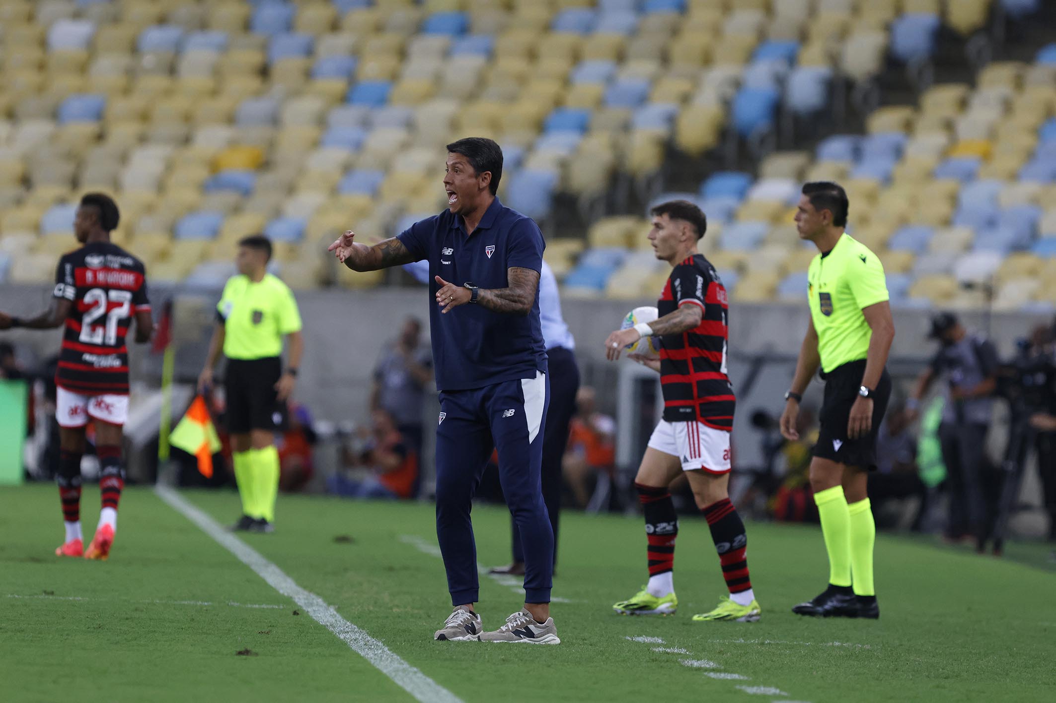 Treinador não resistiu a pressão por resultados e deixa o comando do clube. Tricolor Paulista foi derrotado nas duas primeiras partidas do Campeonato Brasileiro