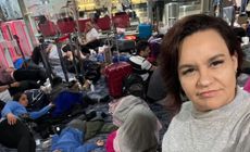 Grupo de 43 brasileiros teve que dormir no chão do aeroporto internacional de Dubai; país foi atingido por temporal que é considerado o maior da história