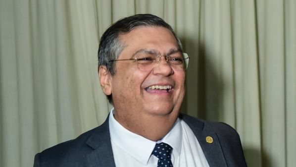 Nos últimos dias, o ministro entrou no centro de uma polêmica após decidir pela ineficácia no Brasil de decisões judiciais, leis, decretos e ordens executivas de Estados estrangeiros