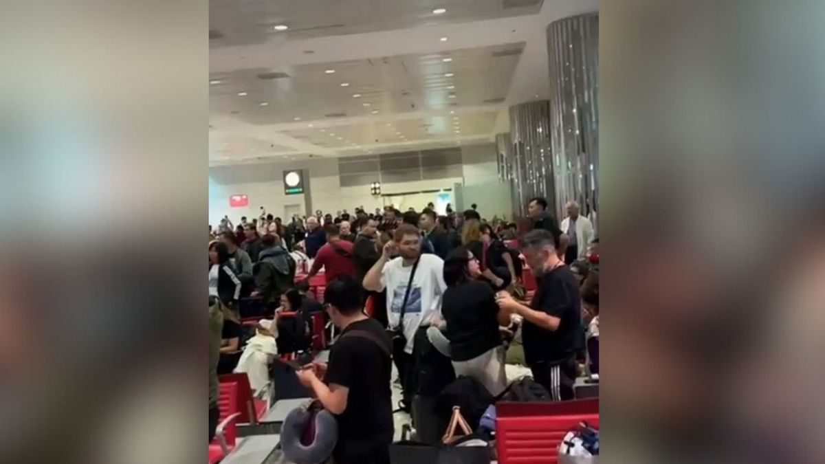 Brasileiros ficam presos em aeroporto de Dubai após chuva