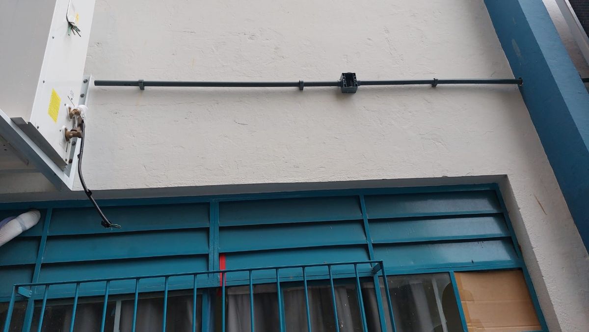 Escola de Cachoeiro tem fios de ar condicionado furtados