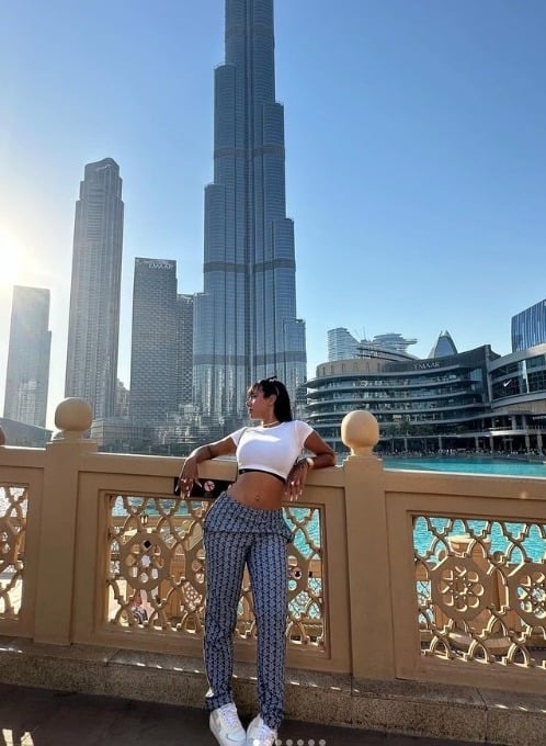 Influenciadora baiana Karla Stefany de Sá exibia vida de luxo no Instagram por Redes Sociais 