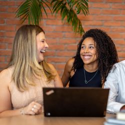 São mais de 1.000 vagas, distribuídas por 16 estados, entre eles o Espírito Santo; oportunidades são para habilitação em Produção Cultural e Assistente de Marketing e Vendas