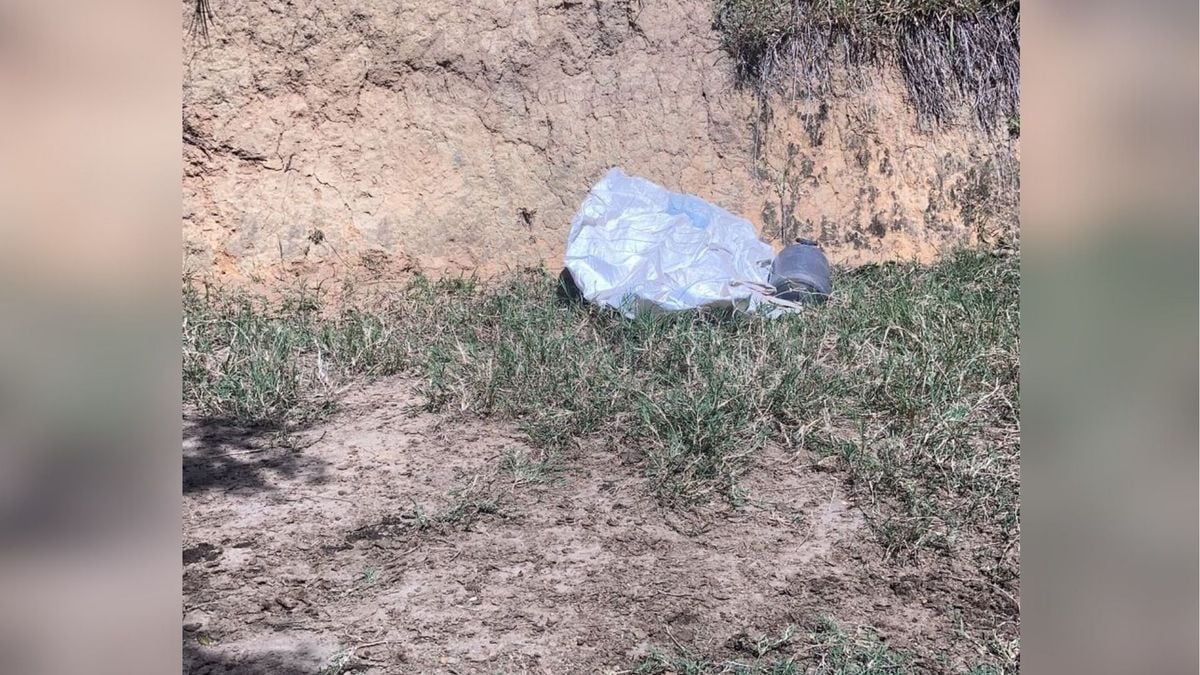 Corpo de adolescente morto foi coberto por uma manta em Água Doce do Norte