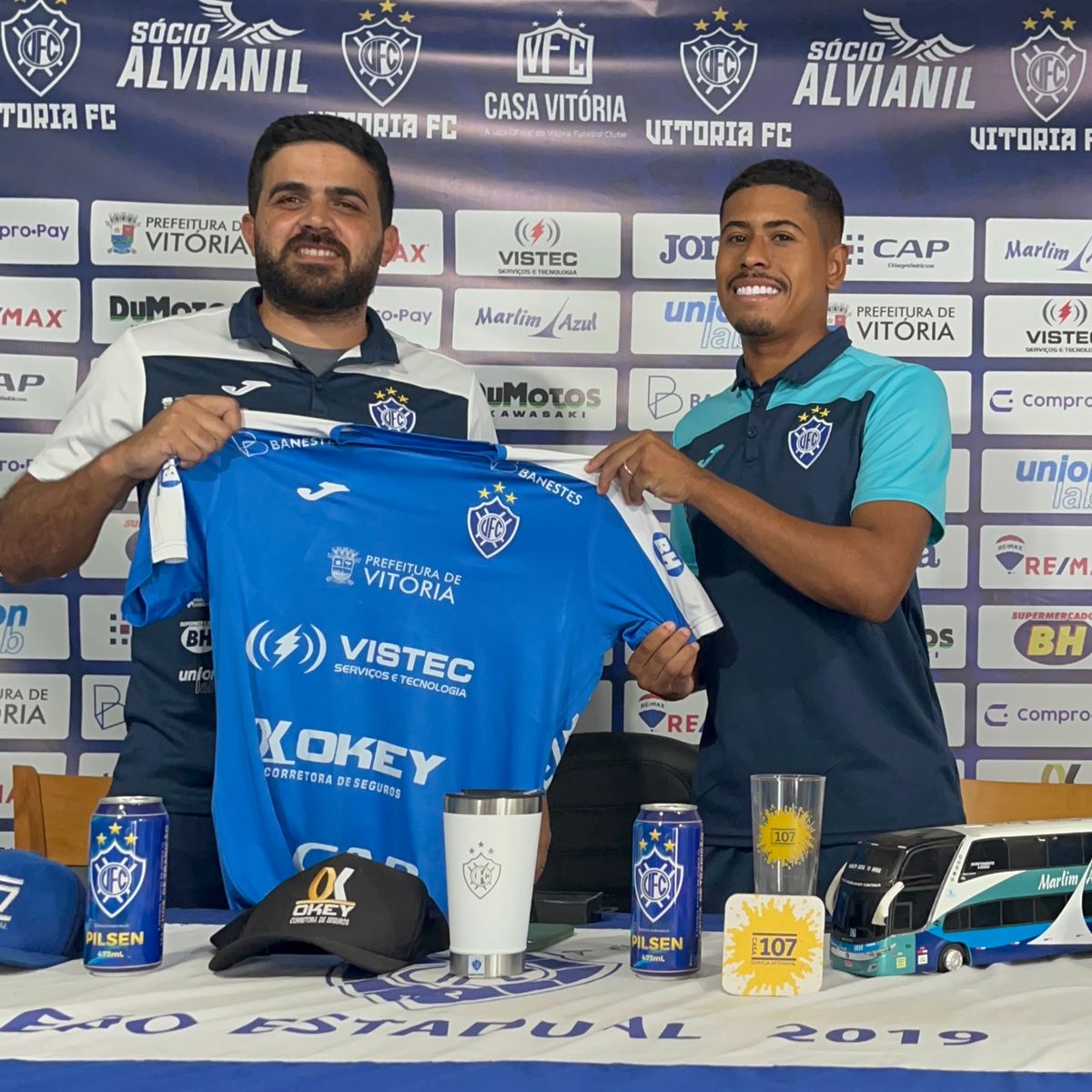 Filipe Carvalho chega para reforçar o ataque do Vitória