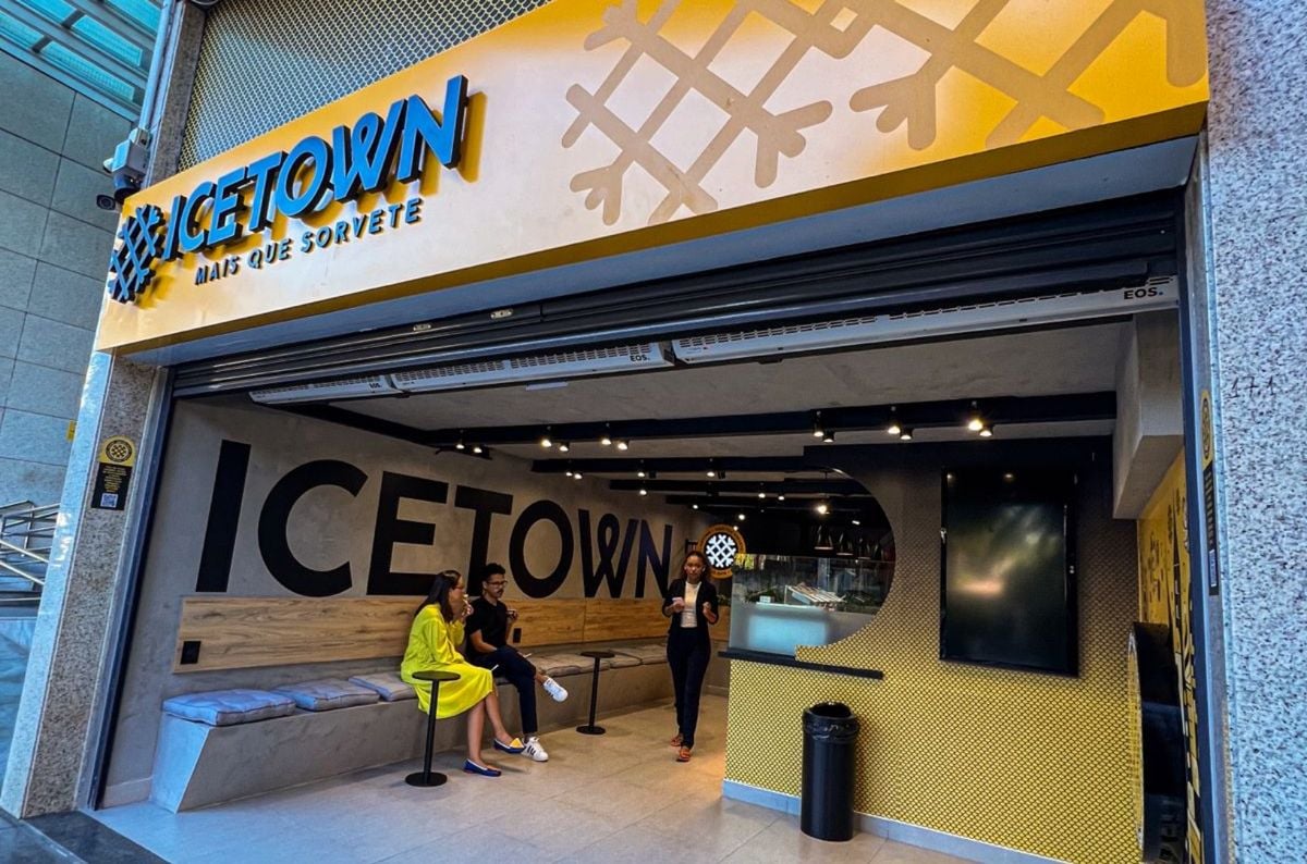 Sorveteria Icetown, inaugurada na Enseada do Suá, em Vitória