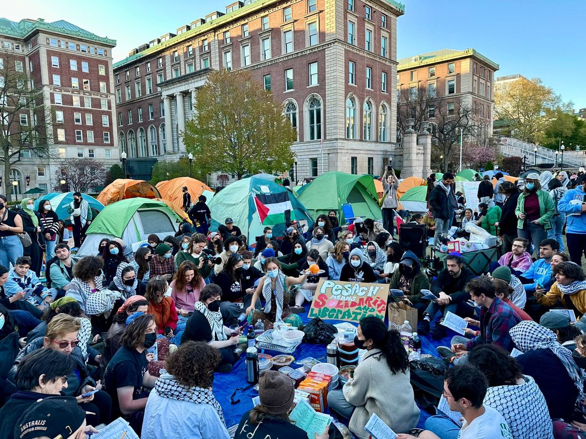 Acampamento de estudantes contra a violência na Faixa de Gaza na Universidade de Columbia, em Nova York, no Estados Unidos