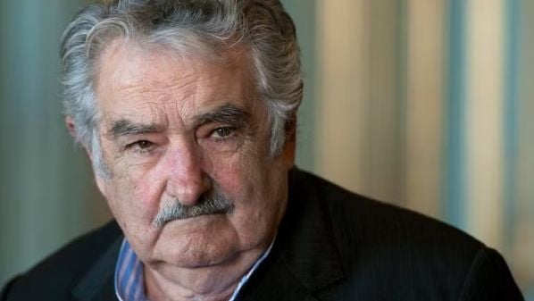 “Com tanta gente ruim, com tanto homem safado pra morrer, por que tinha que ser papai, homem tão correto e trabalhador?”