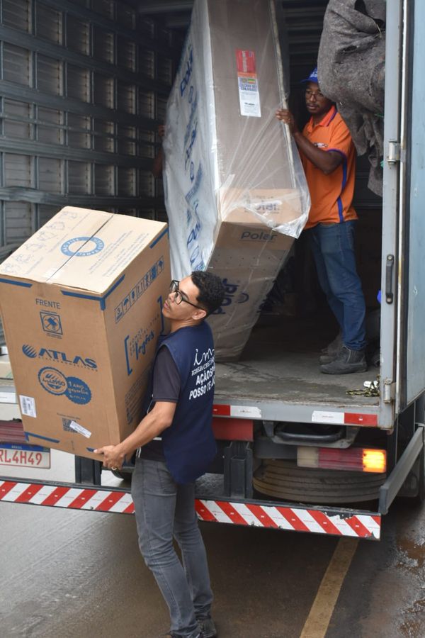 ICM faz doações para vítimas de enchente