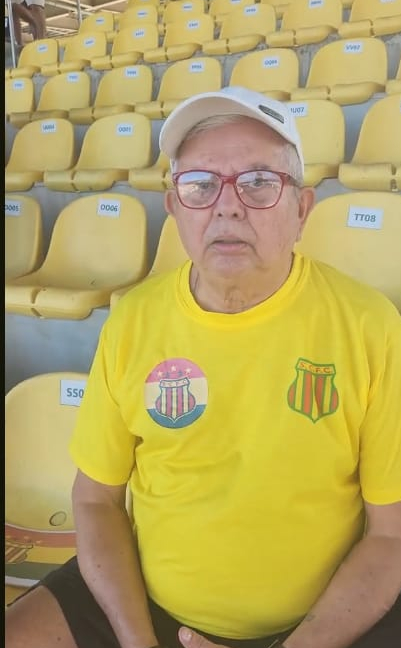 Clezinho da Maioba era o único maranhense torcedor do Sampaio Corrêa presente no Kleber Andrade