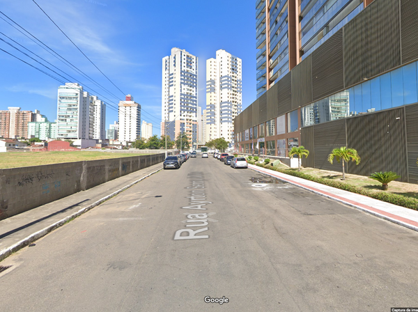 Rua Ayrton Senna da Silva, em Itapuã, Vila Velha