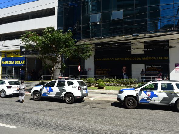 Prédio da Reta da Penha é esvaziado após suspeita de bomba por Ricardo Medeiros
