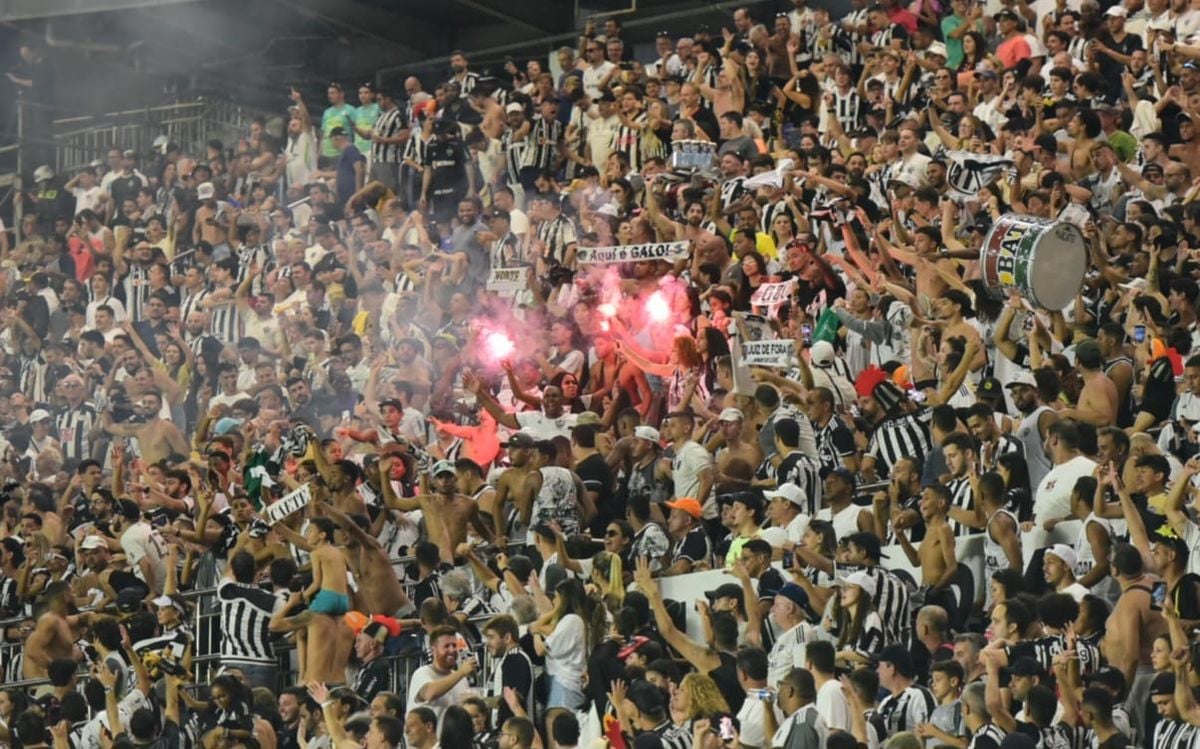 Fluminense e Atlético-MG empatam no Kleber Andrade por Carlos Alberto Silva
