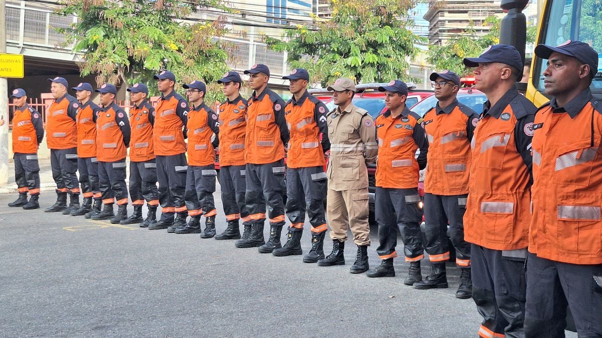 Imagem - Chuvas: ES envia mais bombeiros para ajuda ao Rio Grande do Sul