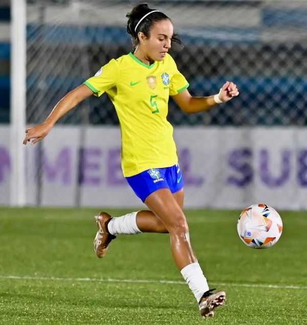 Marzia, capixaba do Internacional e da Seleção Sub-20
