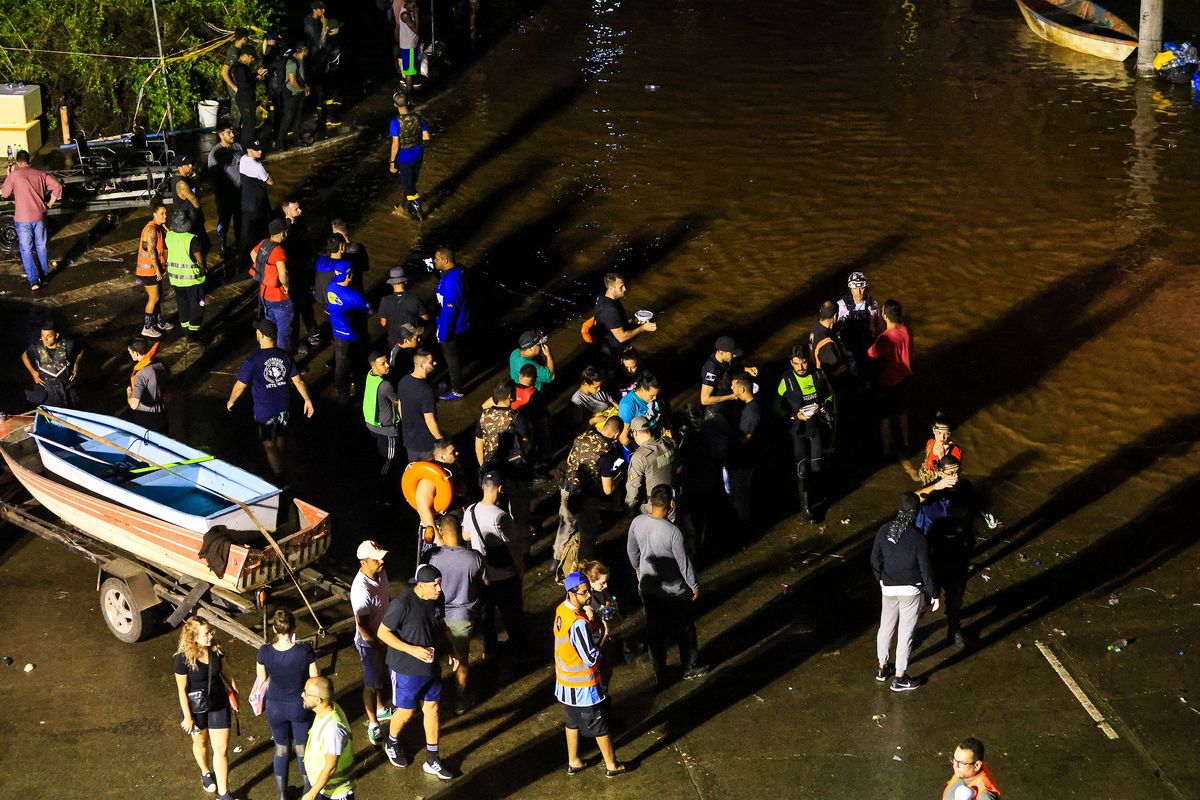 Vias alagadas após fortes chuvas no Rio Grande do Sul por Divulgação / Governo do RS