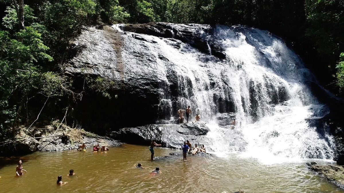 Cachoeira em Buenos Aires em Guarapari por Luciney Araújo