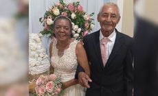 Antônio Rafael, de 79 anos, e Marina Barreto, de 75, se casaram em uma cerimônia religiosa realizada nesta sexta-feira (10) no local onde se conheceram