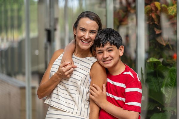 Fabiana Aurich com o filho Arthur