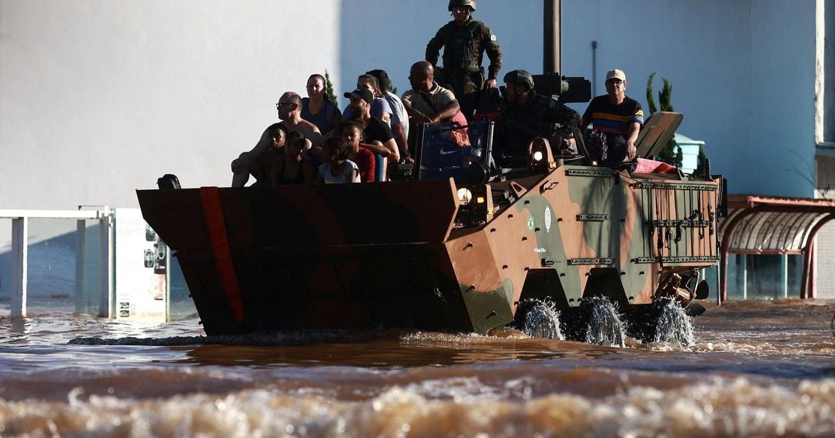 A crise causada pelas enchentes no Rio Grande do Sul  chega ao 15ª dia  com a  previsão de que mais chuvas  agravem a tragédia vivida pelo Estado