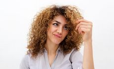 Conheça itens recomendados e entenda como identificar e acabar com a porosidade do seu cabelo