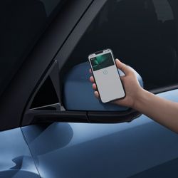 O "ghost tap" ou "toque fantasma" utiliza engenharia social e malware (vírus malicioso) para enganar a vítima e executar a transação de forma remota e em tempo real
