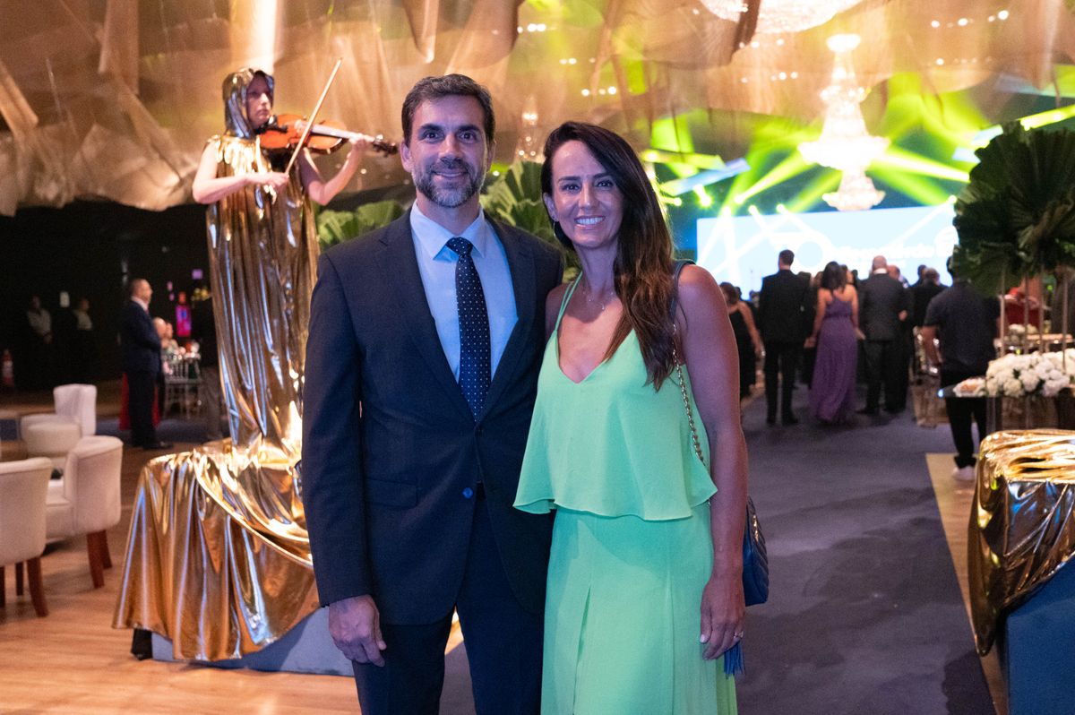 Eugênio e Milene Ricas