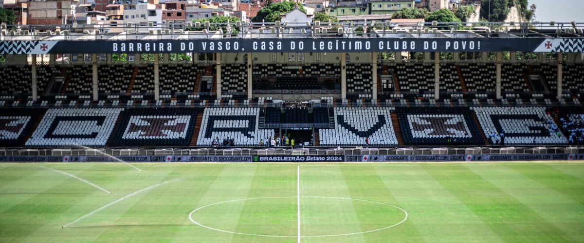 São Januário é a casa do Vasco e refúgio do futebol do clube, que aparentemente não tem comando