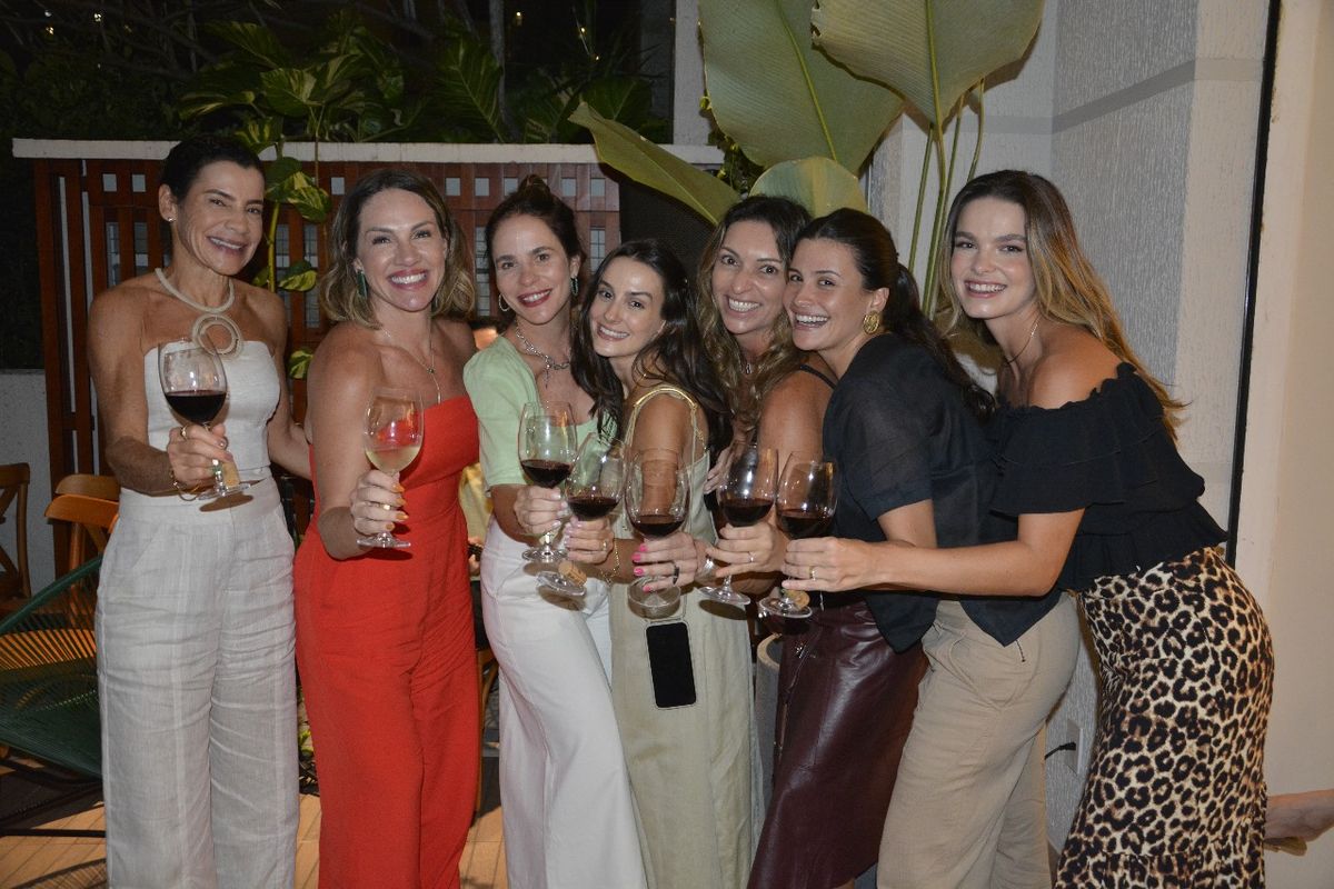 Sheila Basílio, Beta Modenese, Juliana Vervloet, Fernanda França, Letícia Finamore, Mariah Cardoso e Thaise Colodette