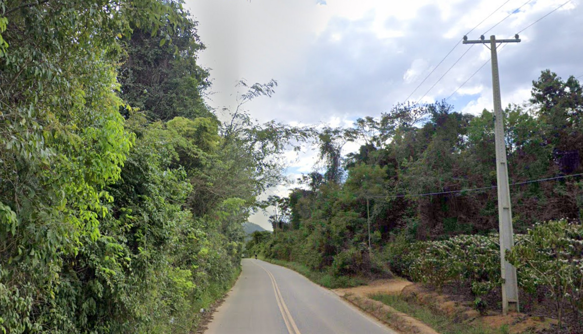 Estrada de acesso a comunidade rural de Japira, no interior de Linhares