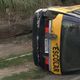 Imagem - Van escolar com crianças cai de barranco na Lindenberg em Vila Velha