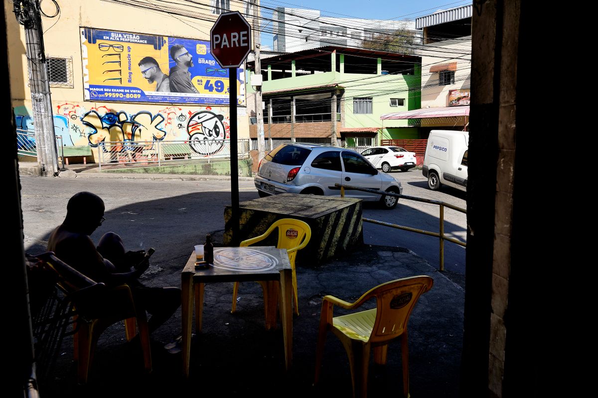 Cruzamento perigoso no bairro Caratoíra, em Vitória por Fernando Madeira