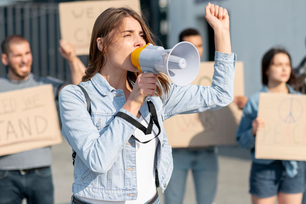 Liberdade de expressão, protesto, manifestação