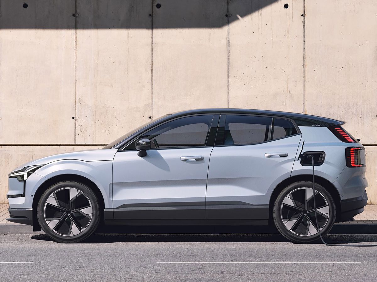  Volvo EX30