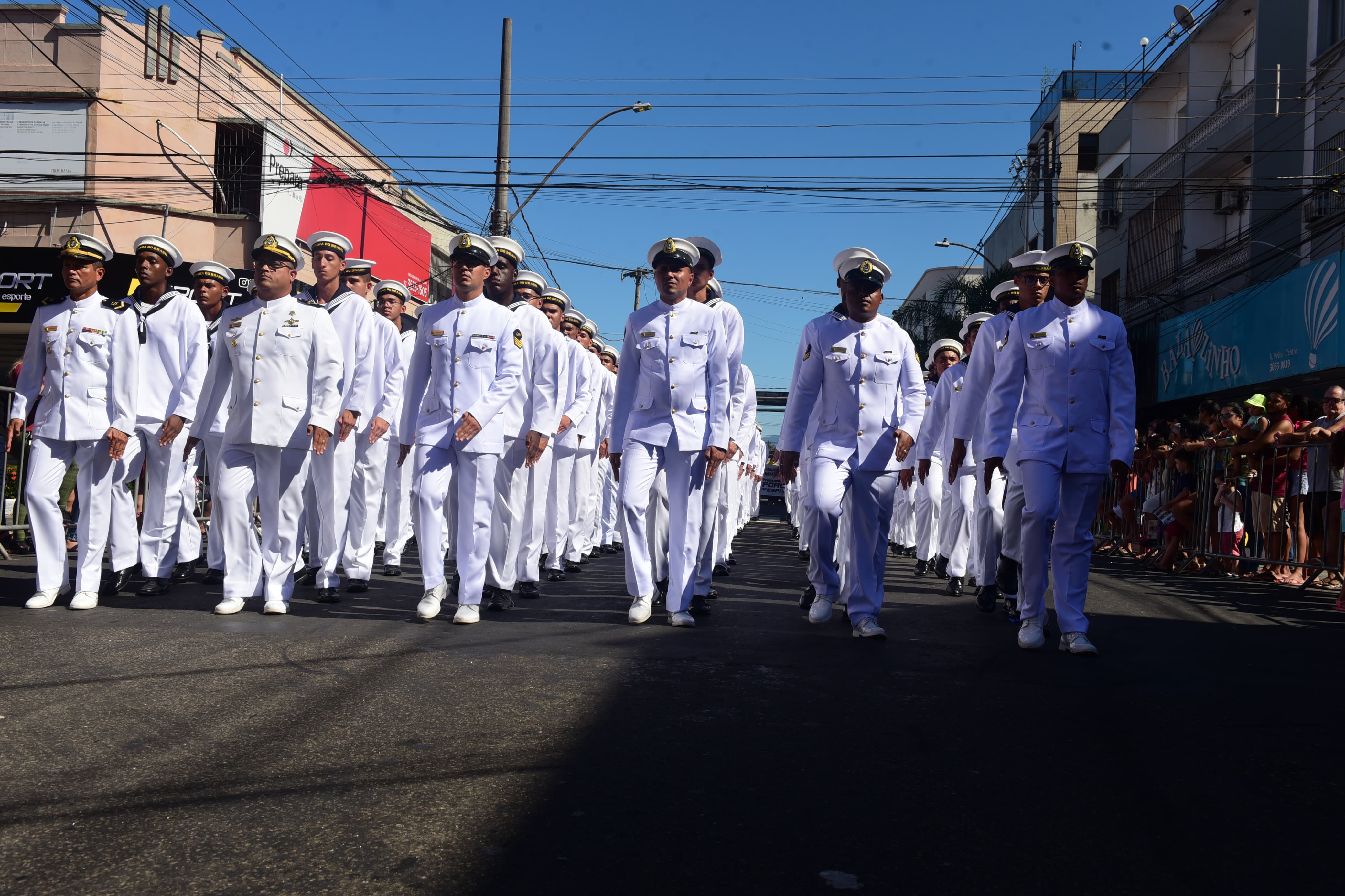 Desfile em Vila Velha nesta quinta-feira (23)