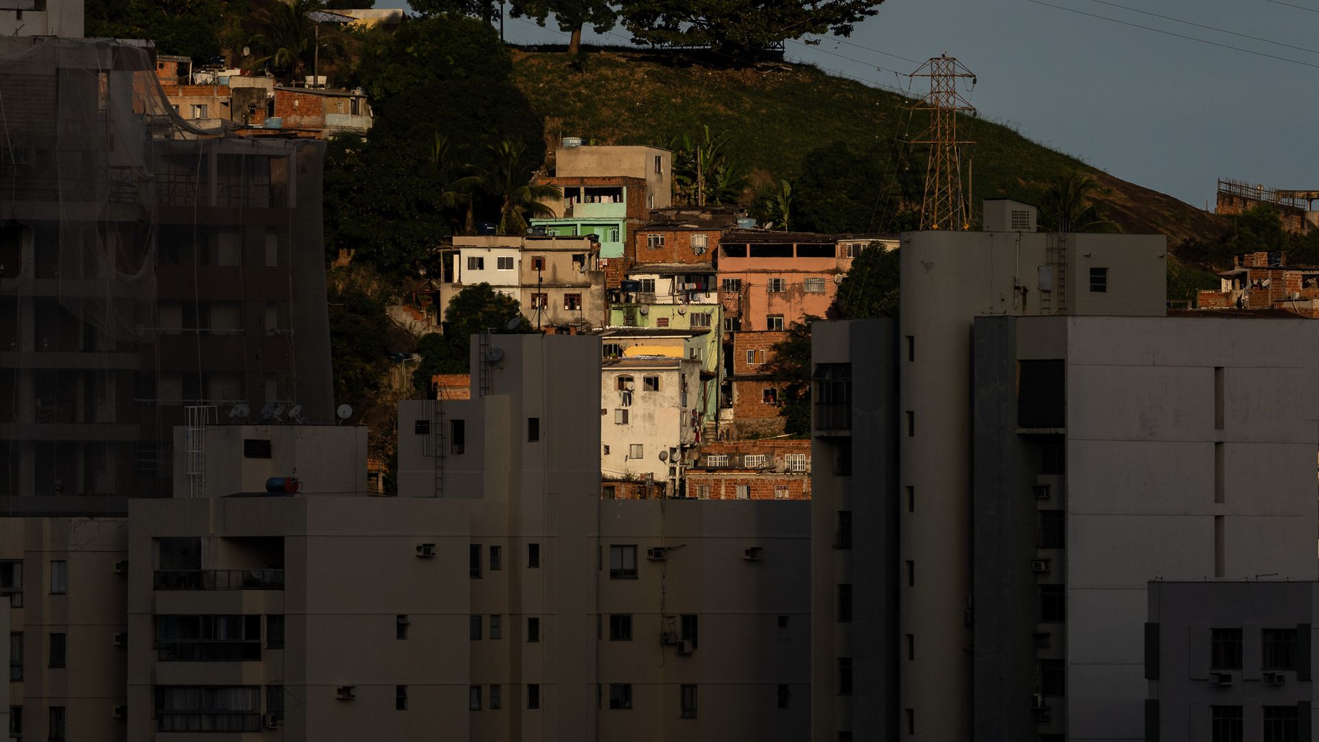 Ensaio fotográfico retrata as diferentes fromas de habitação na cidade de Vitória