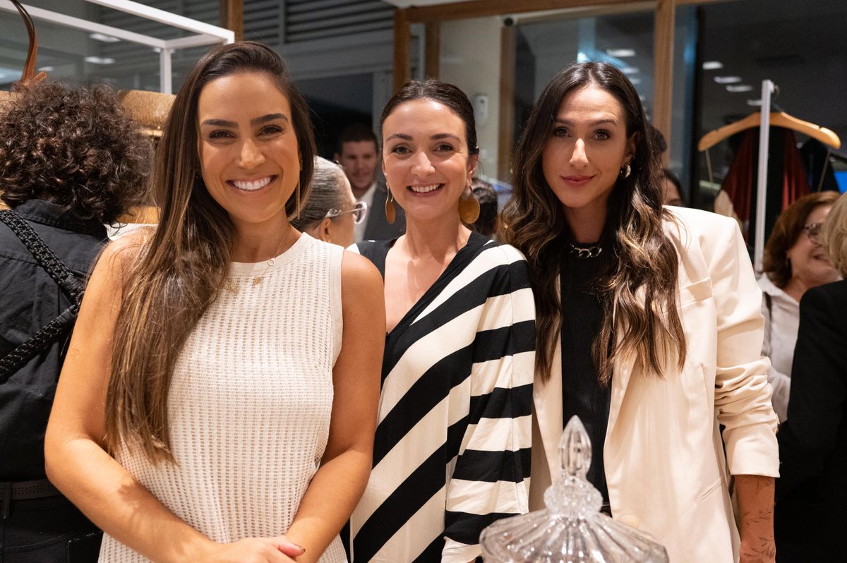 Carol Monteiro, Bruna Villar e Ithanara Bragio