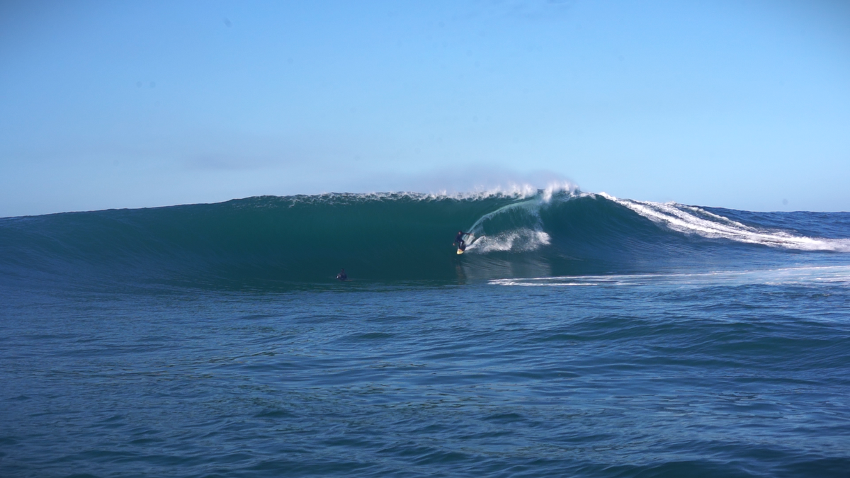 Registros da onda de mais de 4 metros na Baía de Vitória  por Felipe Dias