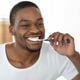 Imagem - Quanto tempo devo esperar para escovar os dentes depois de comer?