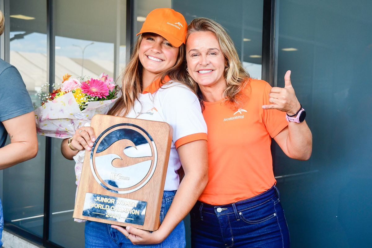 Luna Hardman e Neymara Carvalho, duas gerações de bodyboarders