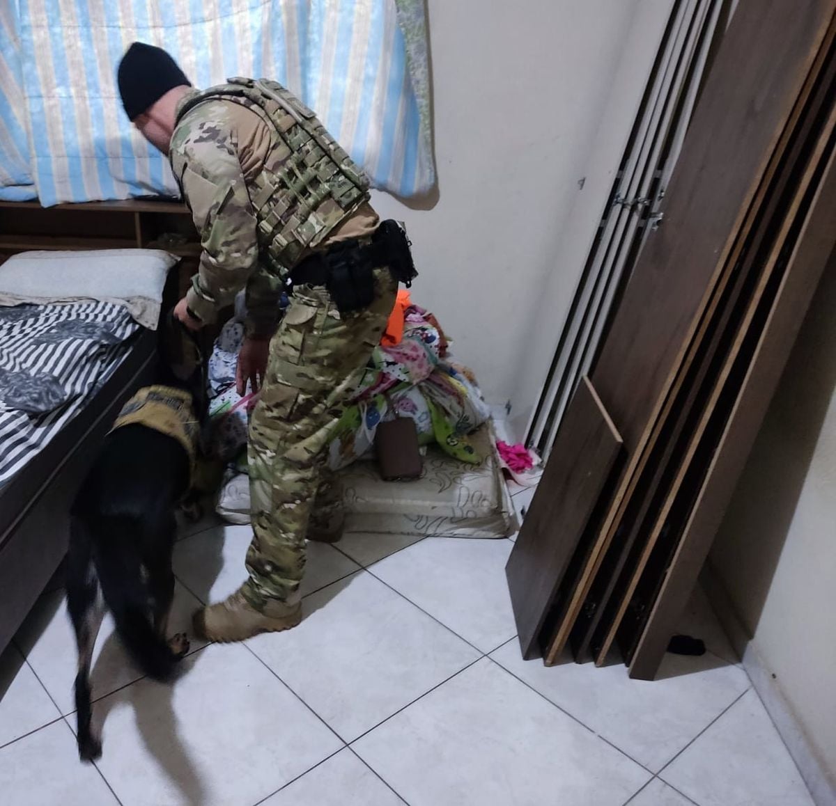 Operação Lei e Ordem: suspeitos de integrar facção em Cariacica ostentavam armas por Divulgação | Polícia Federal