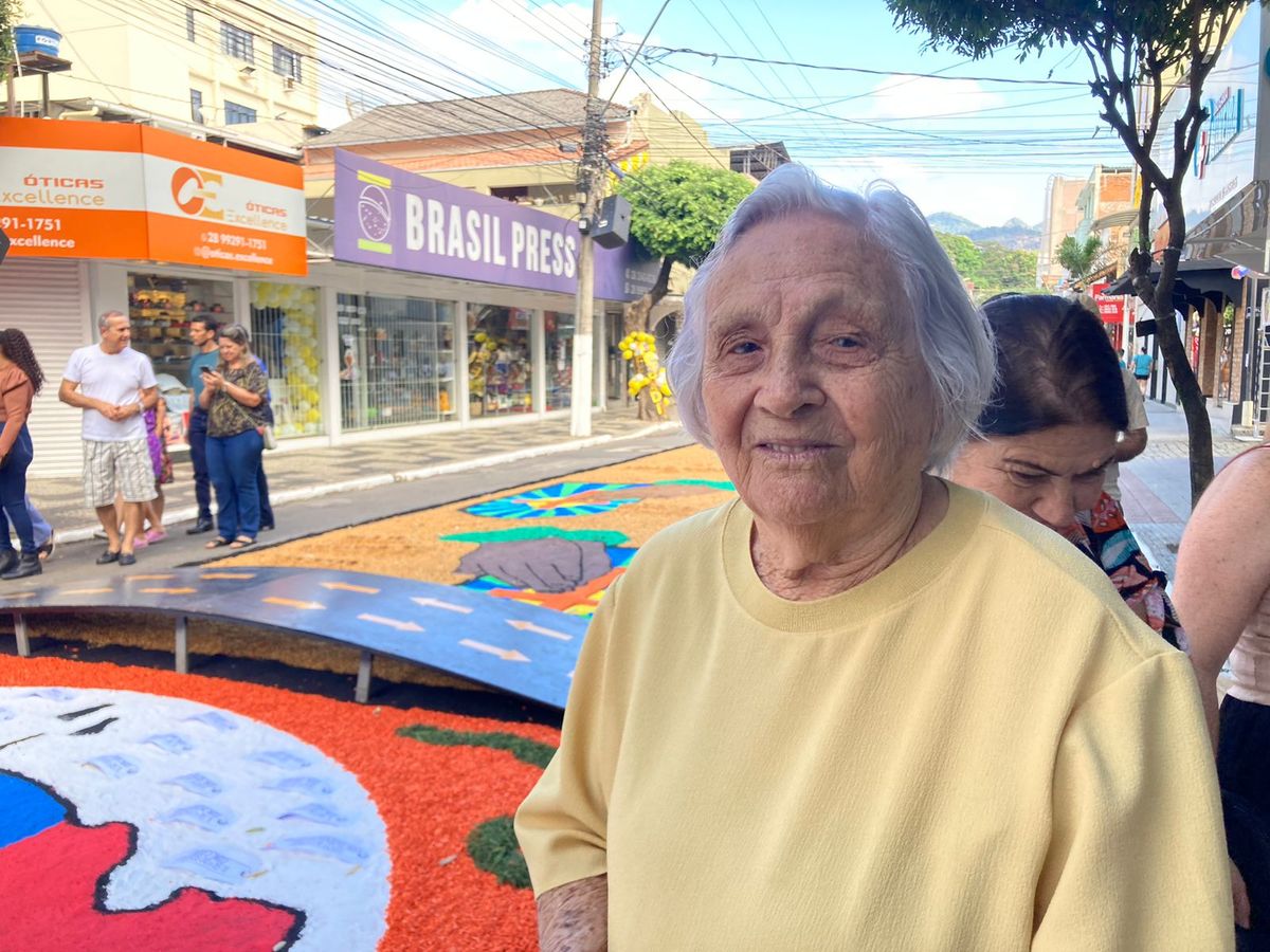 Francisca Campos Fracarolli, de 93 anos, é moradora de Castelo